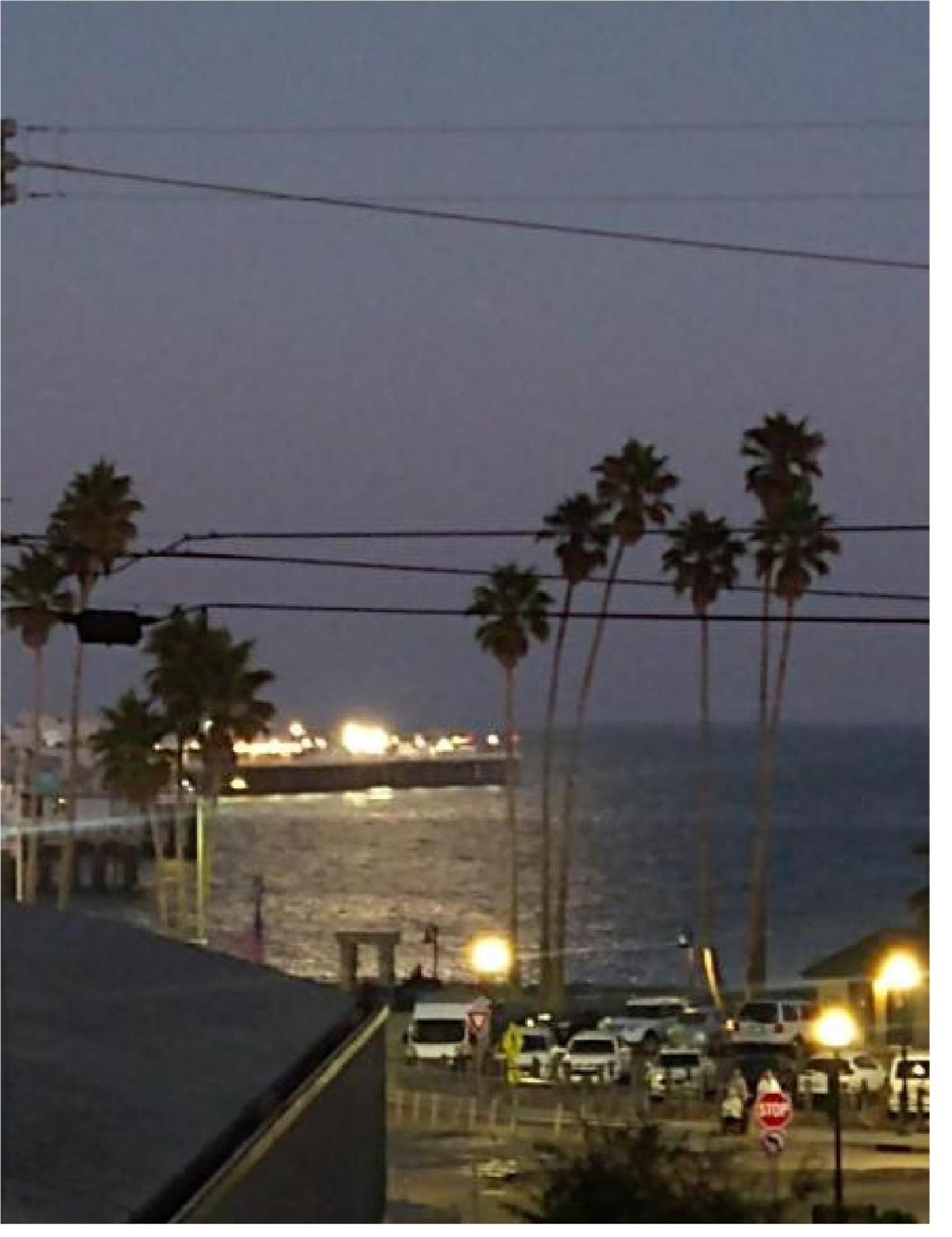 Howard Johnson by Wyndham Santa Cruz Beach Boardwalk Zewnętrze zdjęcie