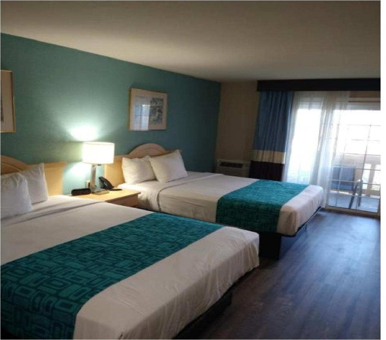 Howard Johnson by Wyndham Santa Cruz Beach Boardwalk Zewnętrze zdjęcie