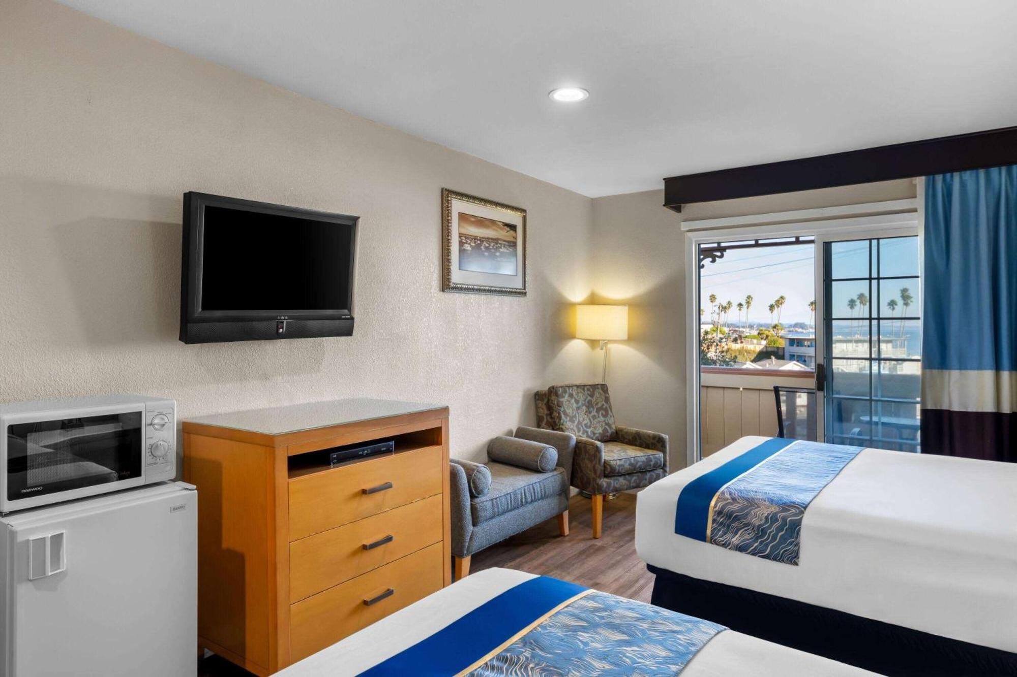 Howard Johnson by Wyndham Santa Cruz Beach Boardwalk Zewnętrze zdjęcie