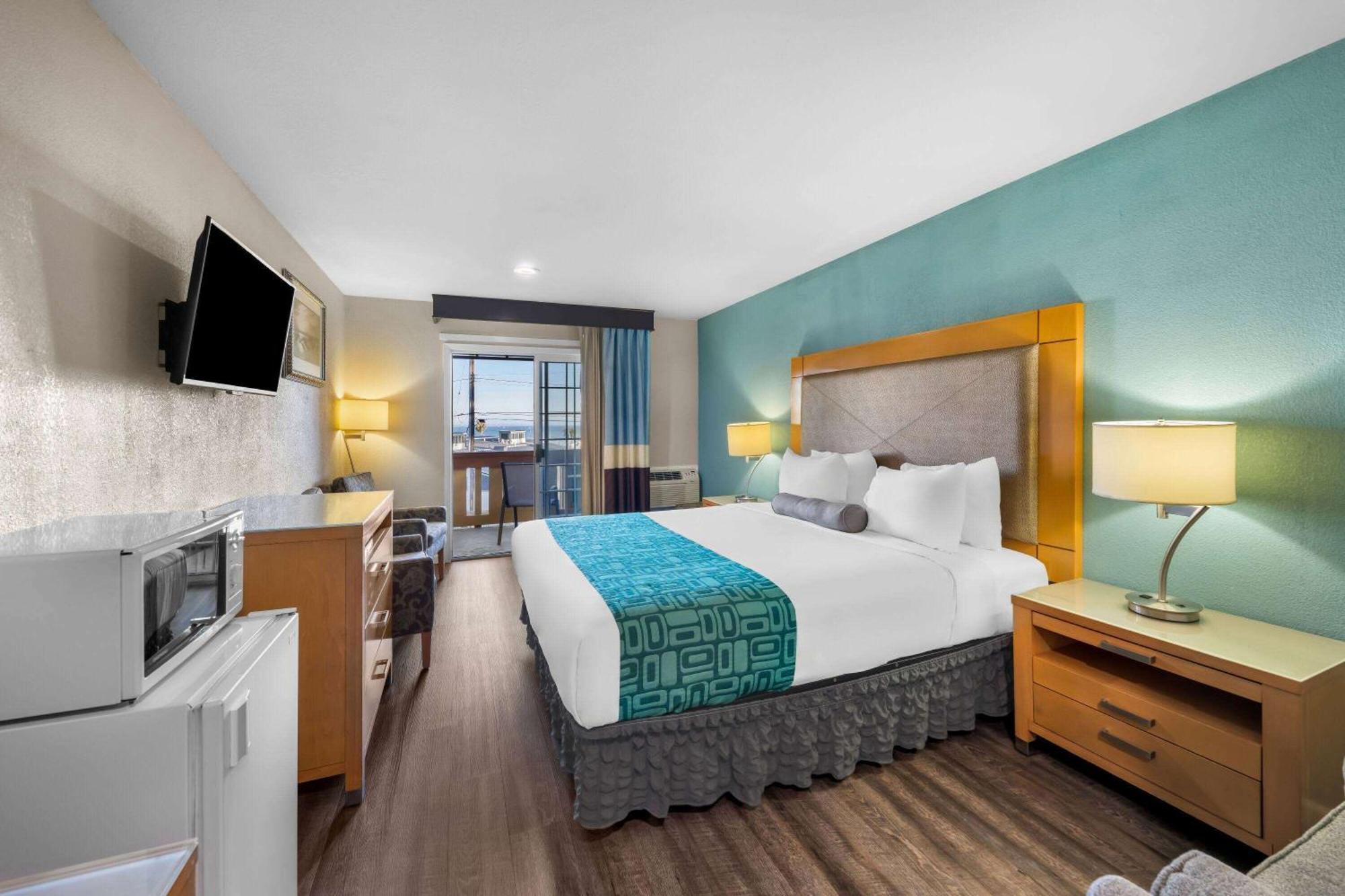 Howard Johnson by Wyndham Santa Cruz Beach Boardwalk Zewnętrze zdjęcie
